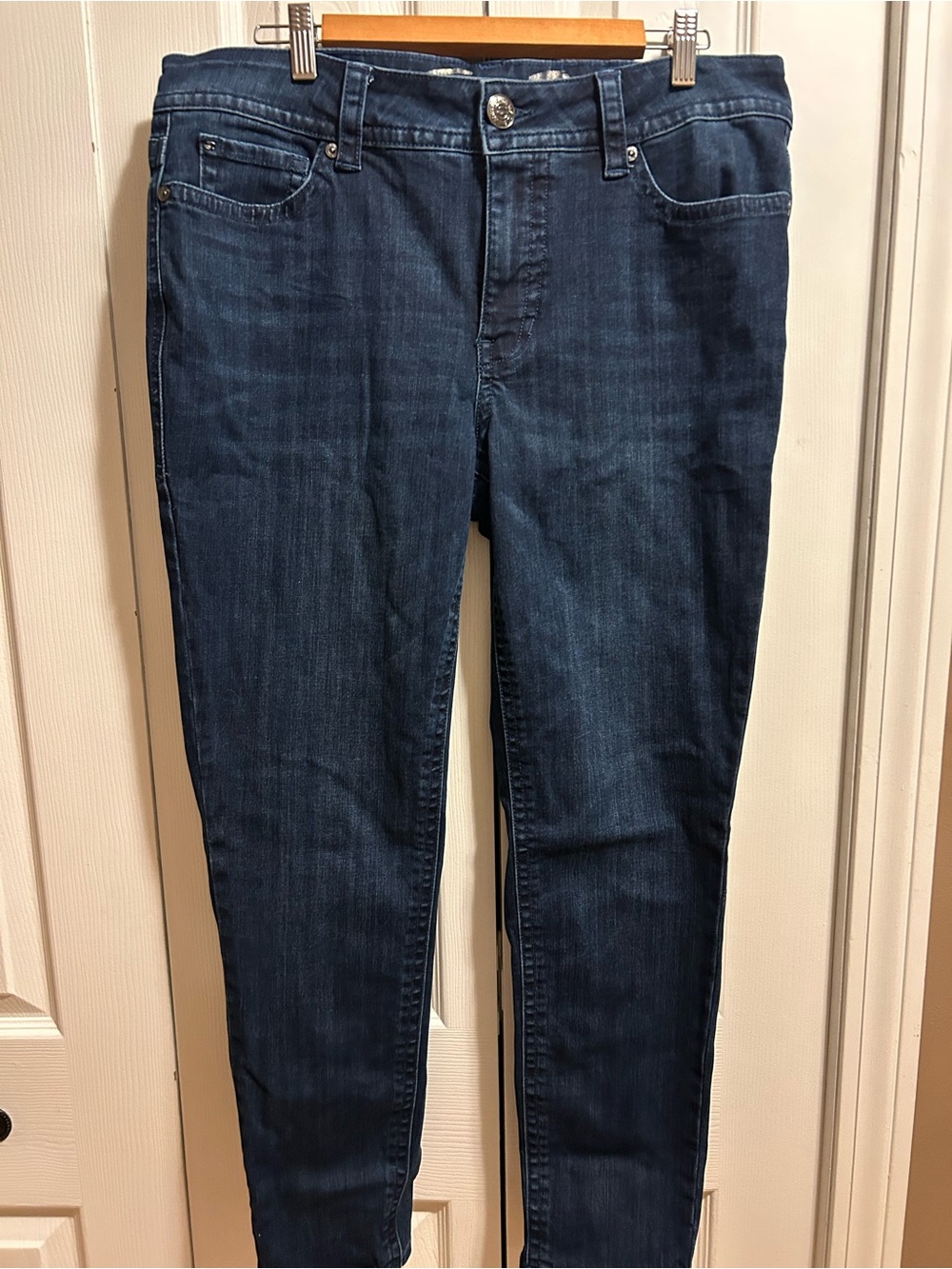 Seven7 Women's Skinny Jeans in Dark Blue Wash